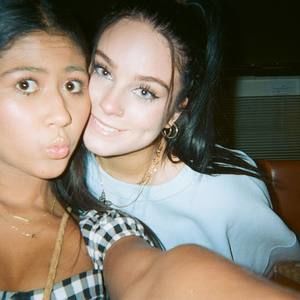 Meet your Posher, Bella